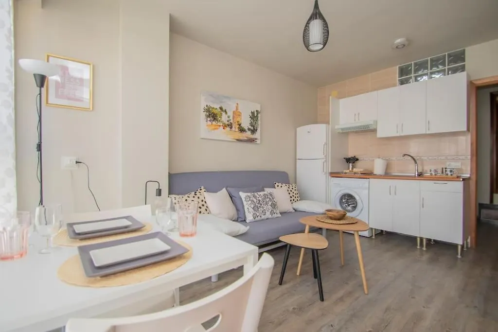 Apartment Apart Muy Centrico, Tranquilo Y Confortable **A/C-Wifi** Seville