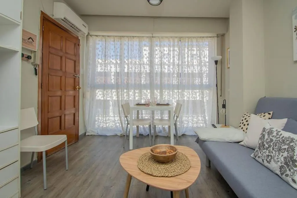 Apartment Apart Muy Centrico, Tranquilo Y Confortable **A/C-Wifi** Seville